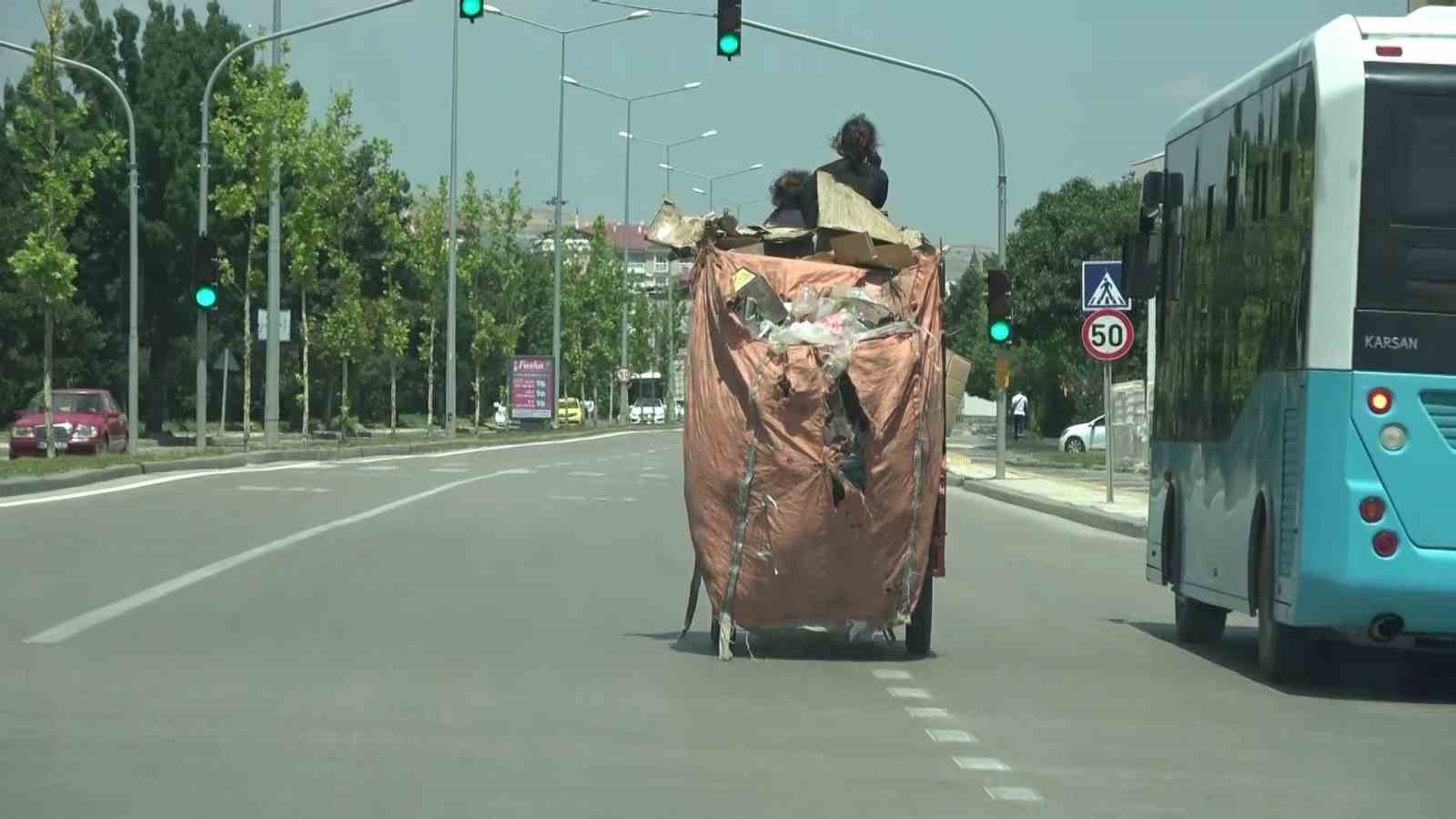 Tehlikeli yolculuk kamerada
