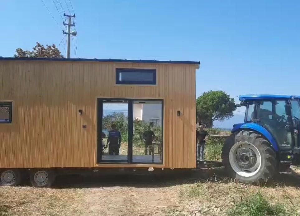 Burhaniye Belediyesi’nden imarsız yapılara müdahale
