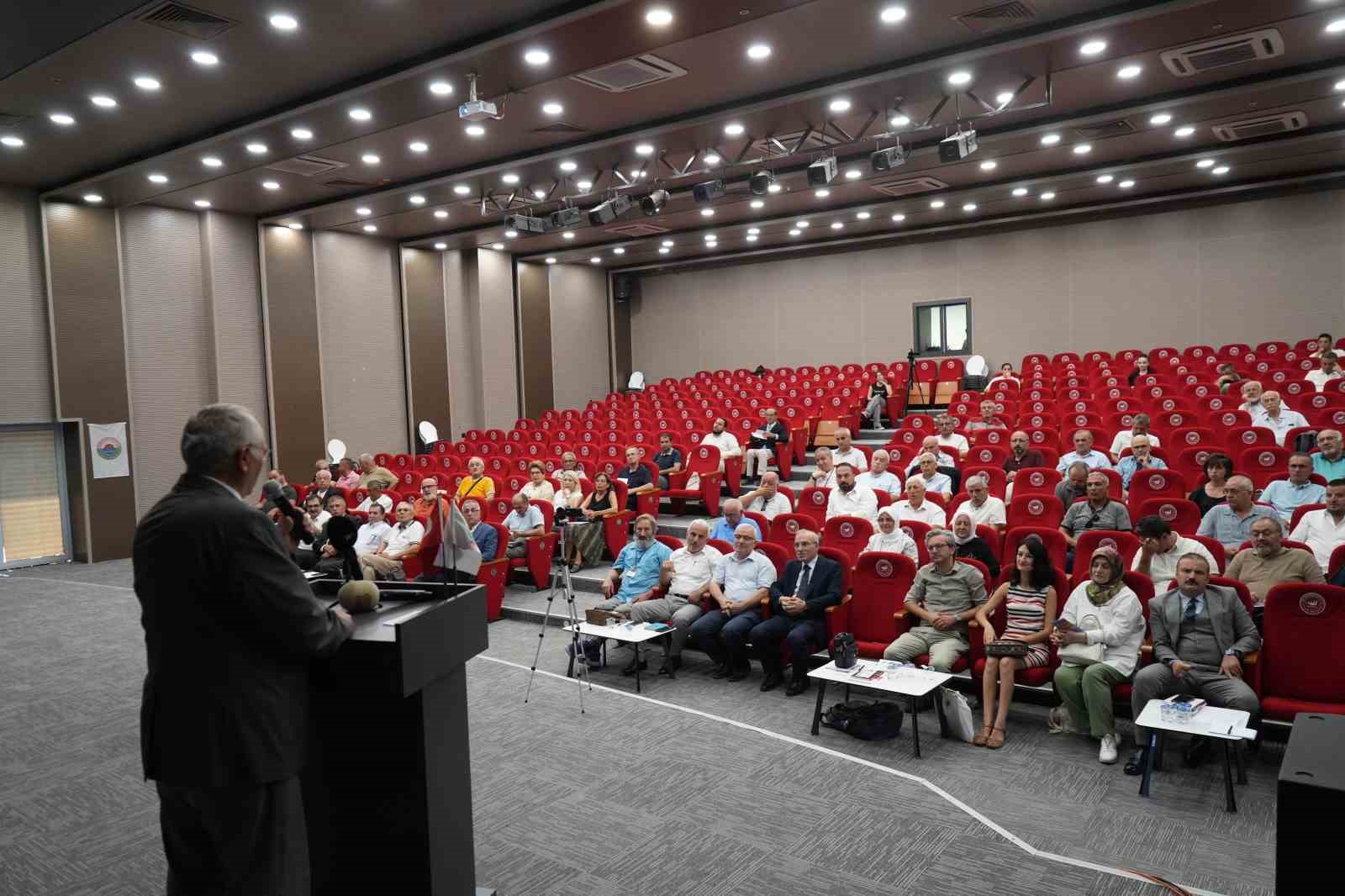 Müdürden STK’lara sitem: “Böyle dernekçilik olmaz”
