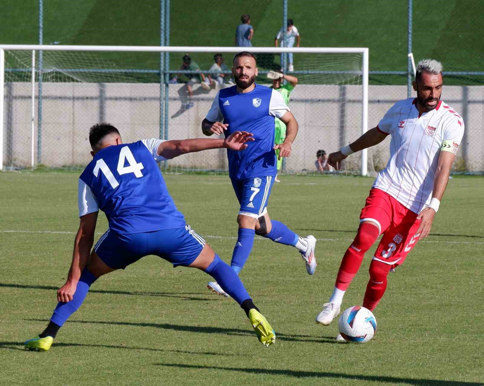 Erzurum’da özel günde özel maç
