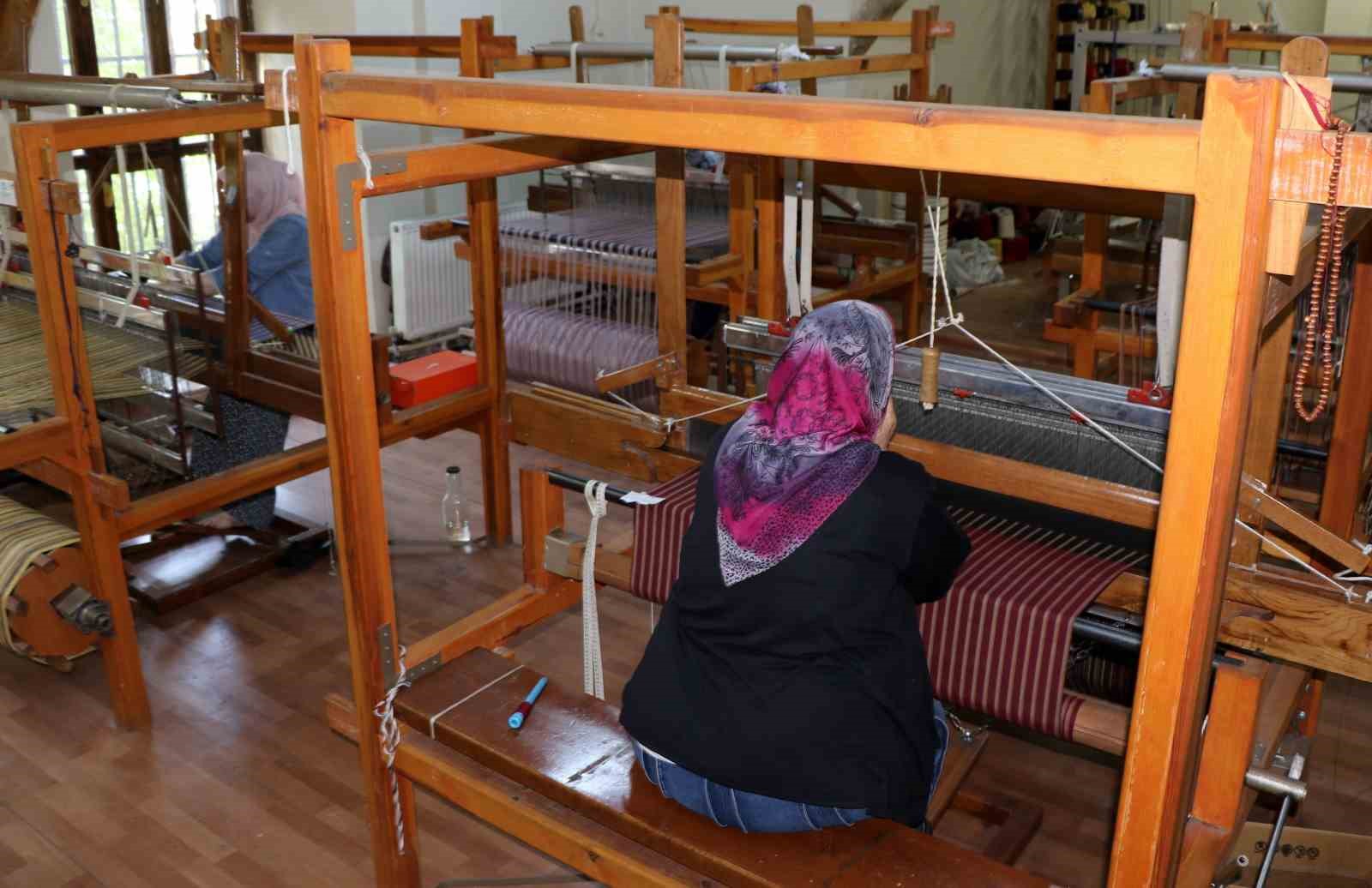 Gazenne kumaşı kadınların elinde yeniden hayat buluyor
