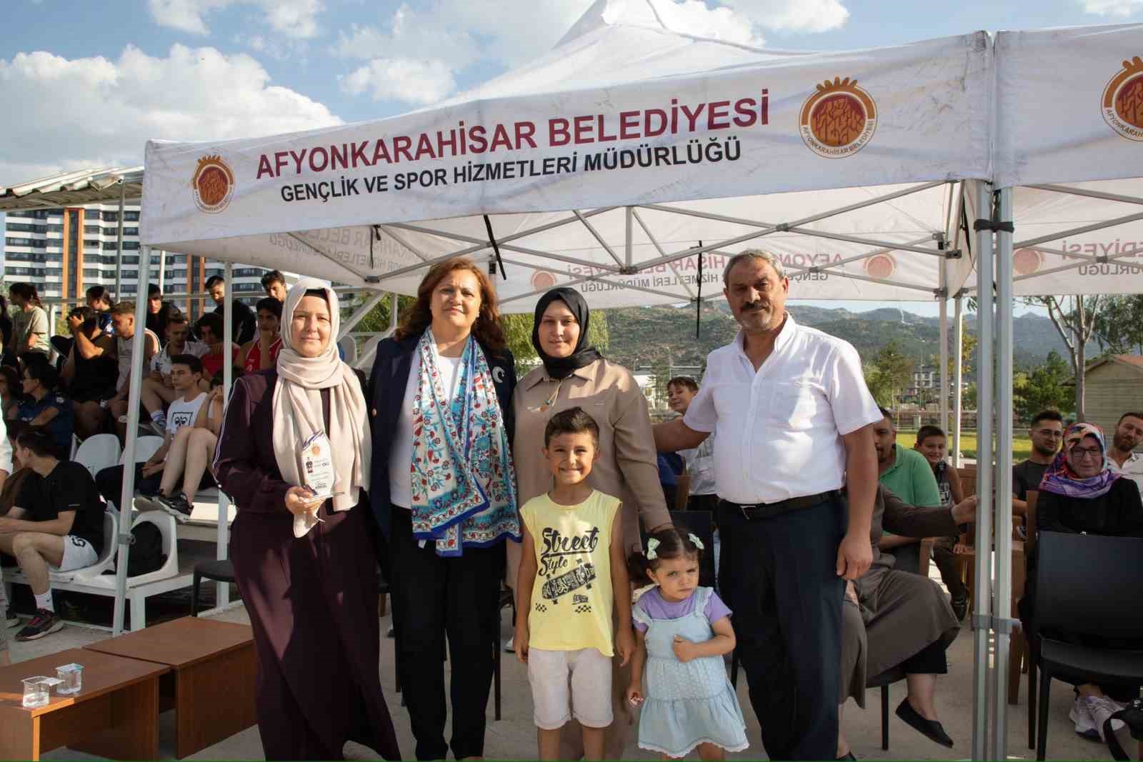 Ünlü voleybolcu anısına yapılan turnuva sona erdi
