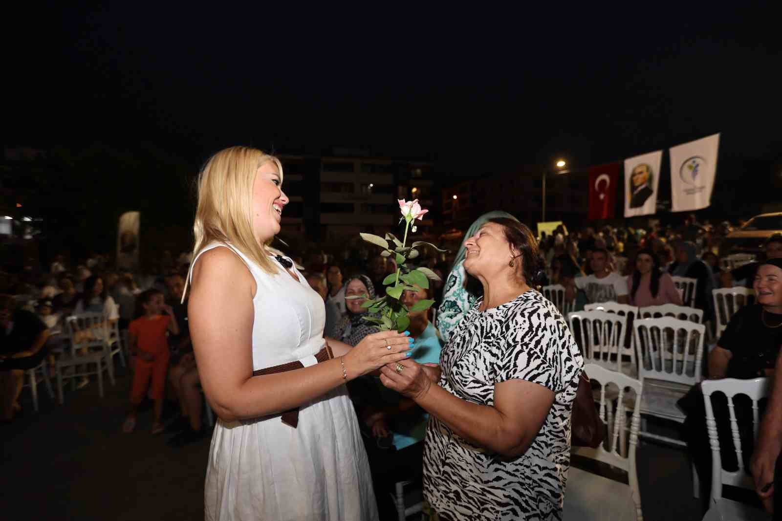 Merkezefendi Belediye Orkestrası hem coştu hem coşturdu
