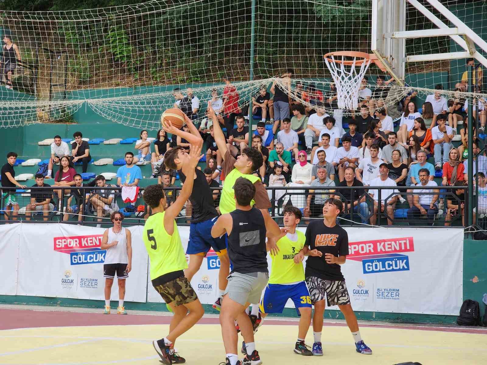 Değirmendere Sahili’ni bu kez sokak basketbolu heyecanı saracak
