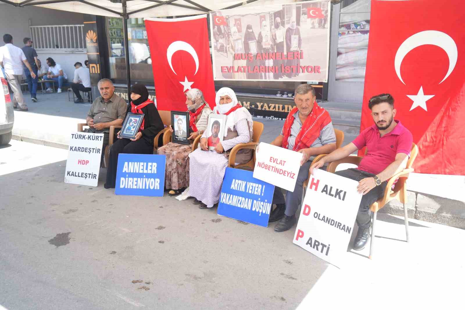 Muşlu annelerin evlat nöbeti kararlılıkla devam ediyor
