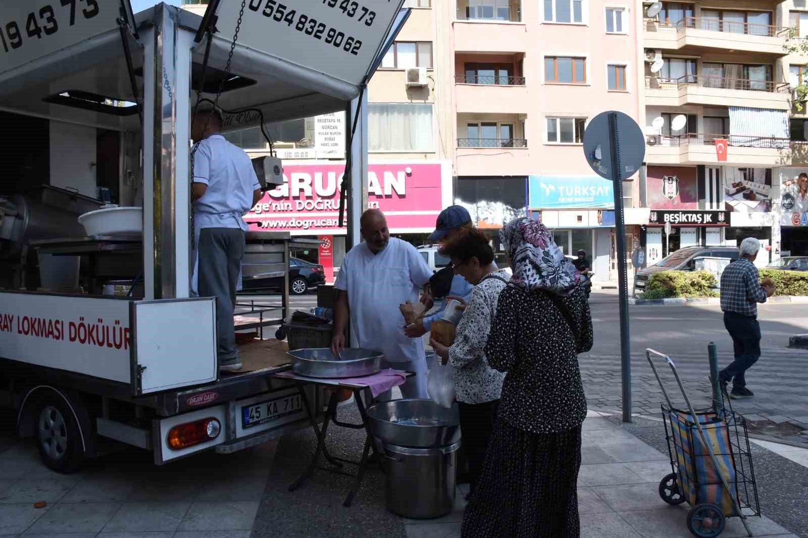 Manisa’da hayatını kaybeden gazeteciler için lokma hayrı
