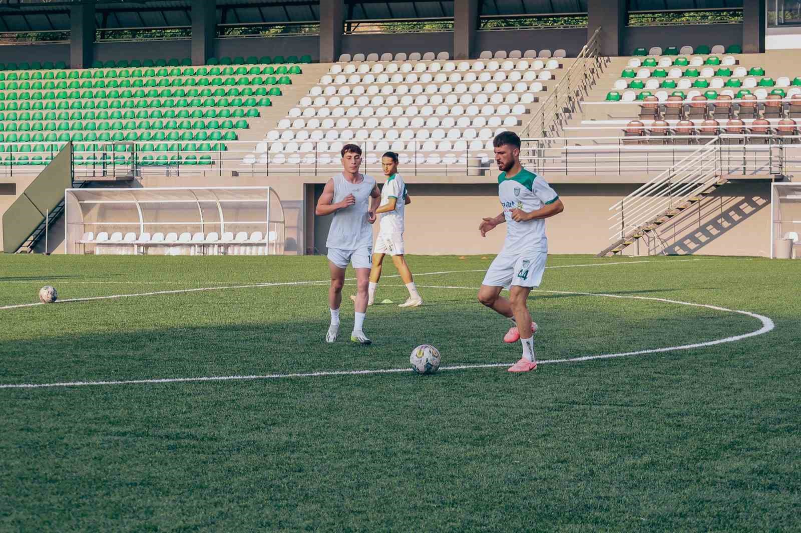 TFF 3. Lig’in yeni takımlarından Çayelispor, yeni sezonun hazırlıklarına başladı
