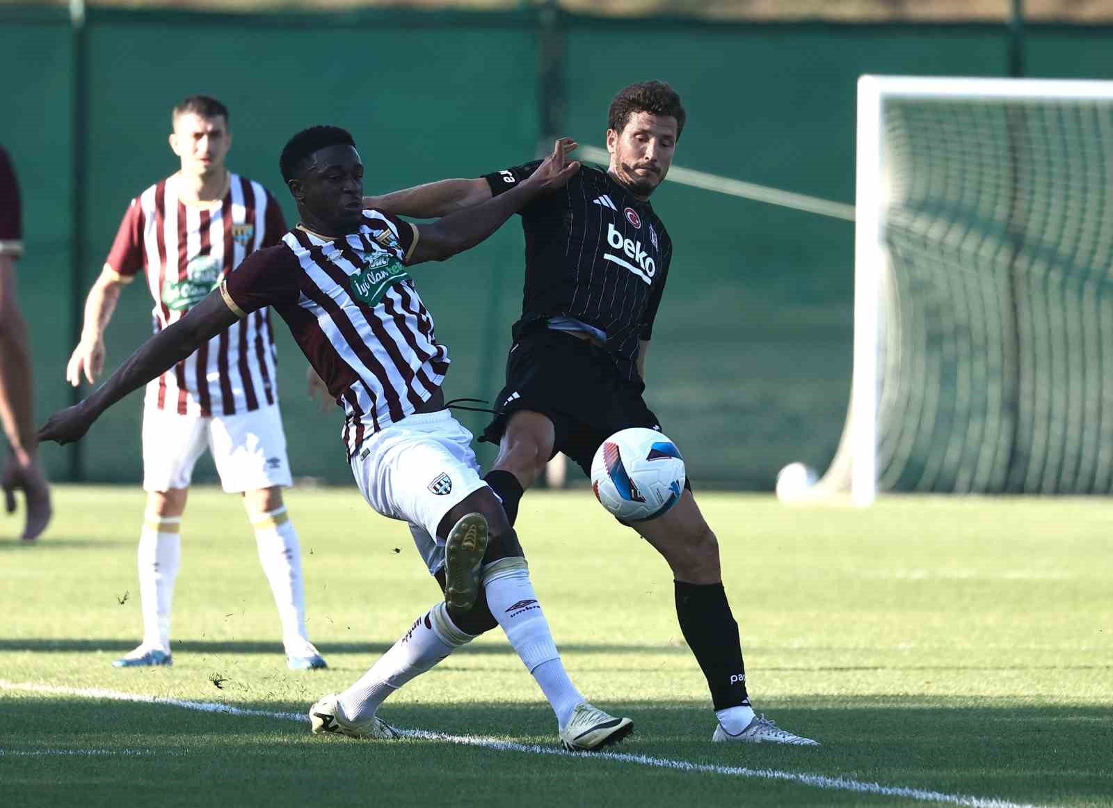 Hazırlık maçı: Beşiktaş: 0 - Bandırmaspor: 0
