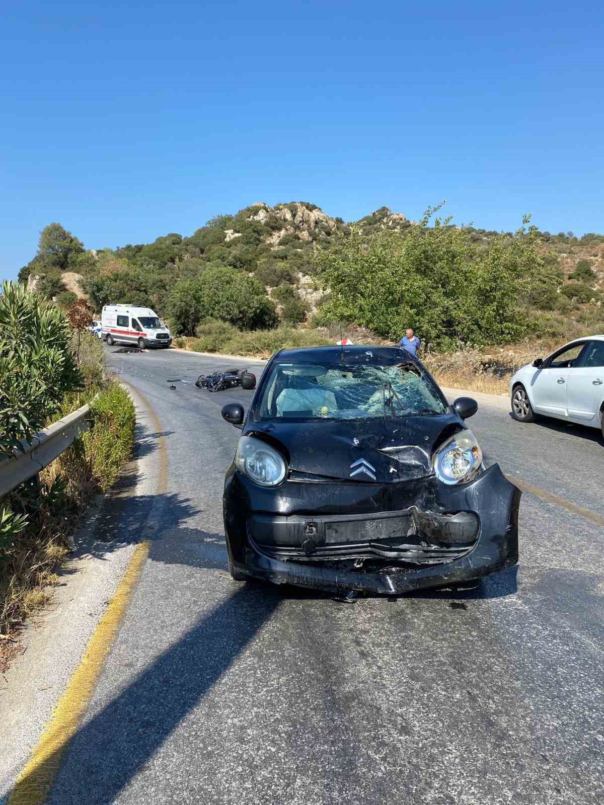 Otomobil ve motosiklet kafa kafaya çarpıştı: 1 ölü
