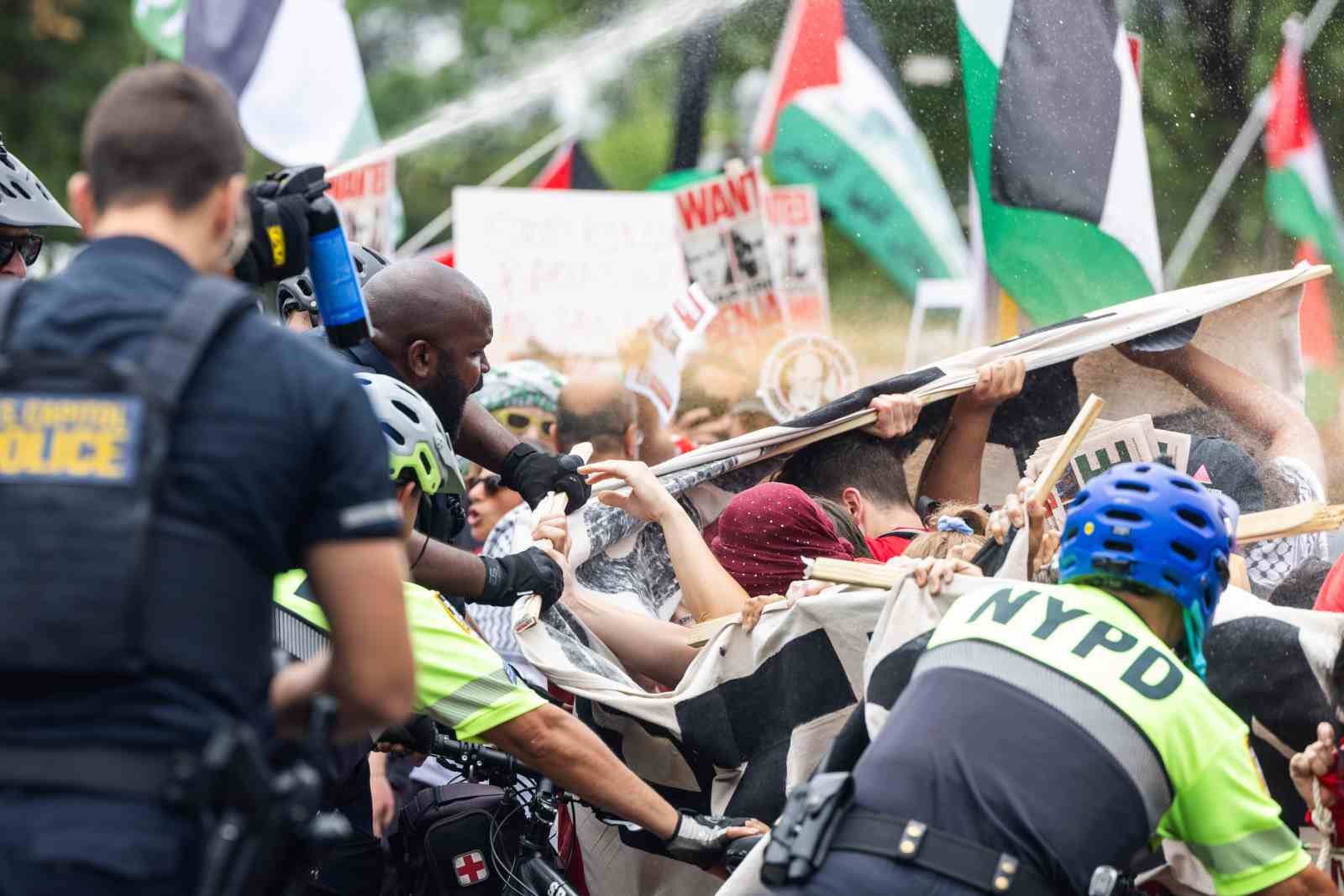 ABD’de Netanyahu karşıtı protesto: Çok sayıda gösterici gözaltına alındı
