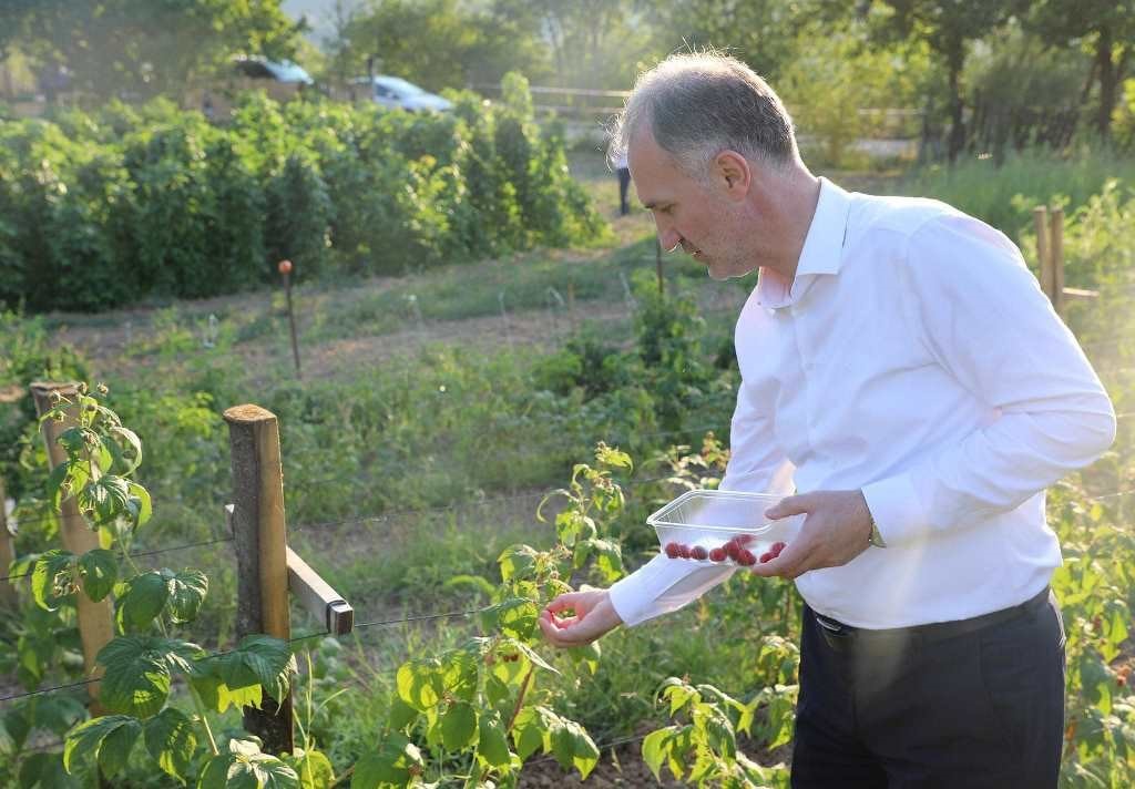 İnegöl Belediyesi ücretsiz toprak analizlerine devam ediyor
