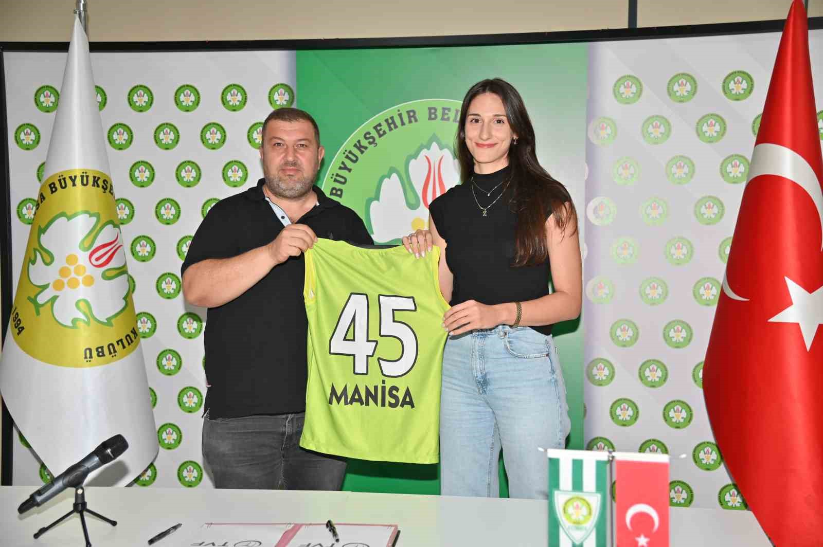 Zeynep Yeşilova Manisa BBSK’da
