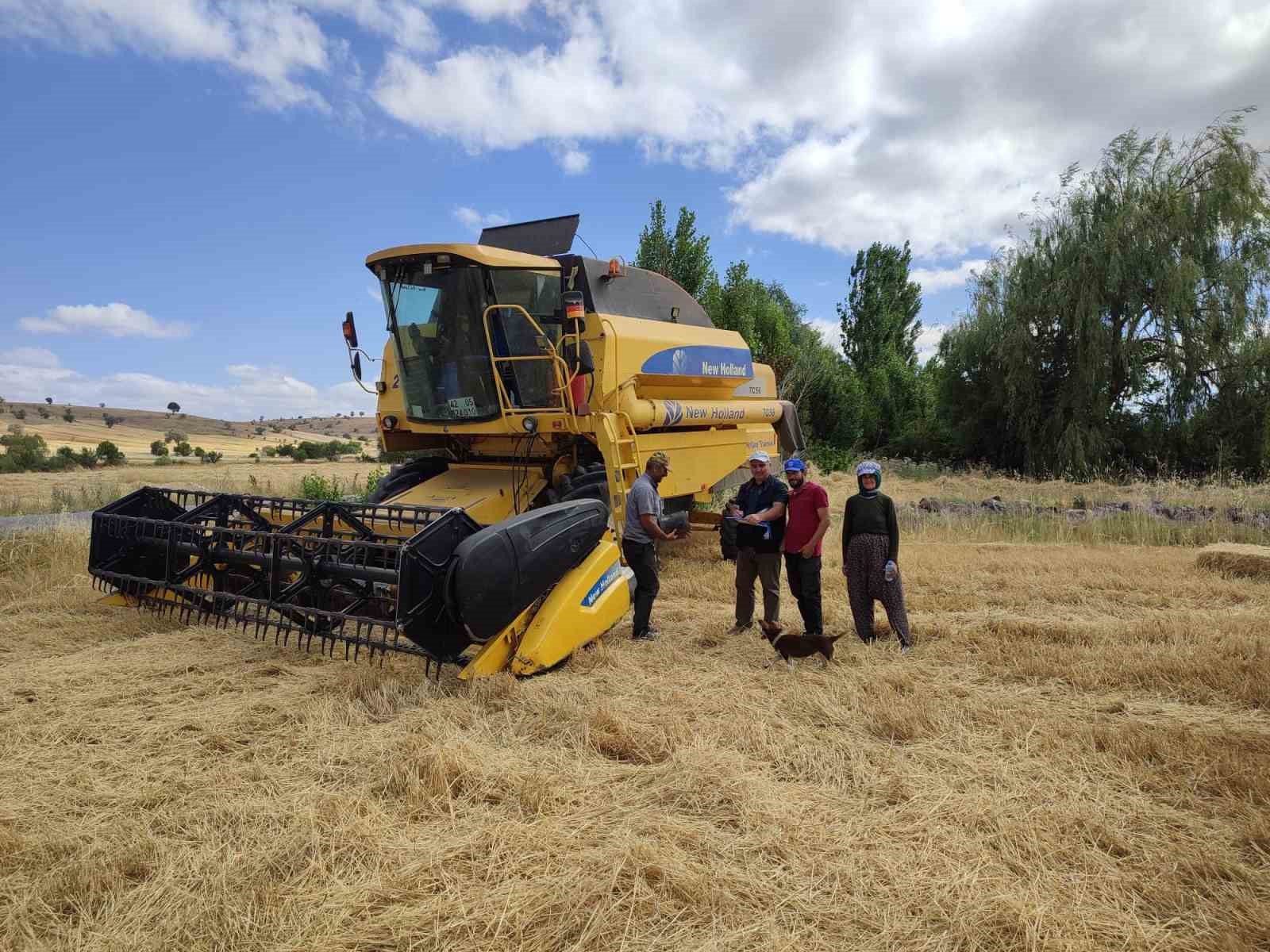 Beyşehir’de çiftçilerin emekleri zayi olmasın diye seferberlik
