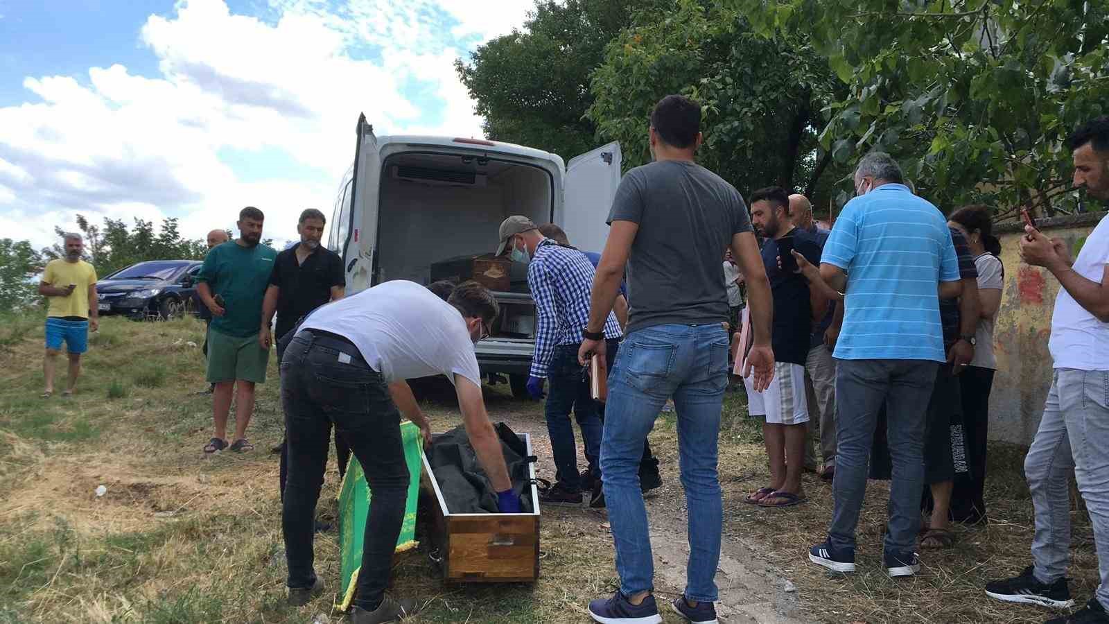 Kocaeli’de bulunan cesedin bir aydır kendisinden haber alınamayan kadına ait olduğu ortaya çıktı
