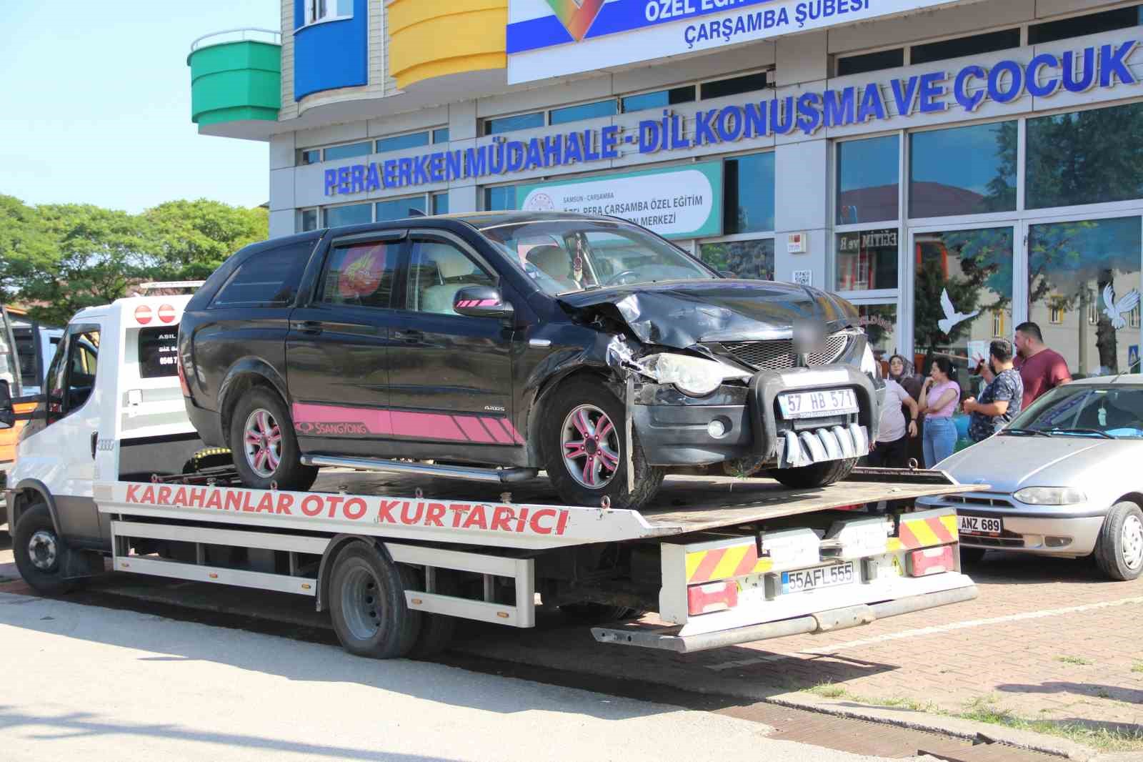 Samsun-Ordu kara yolunda 5 araç birbirine girdi
