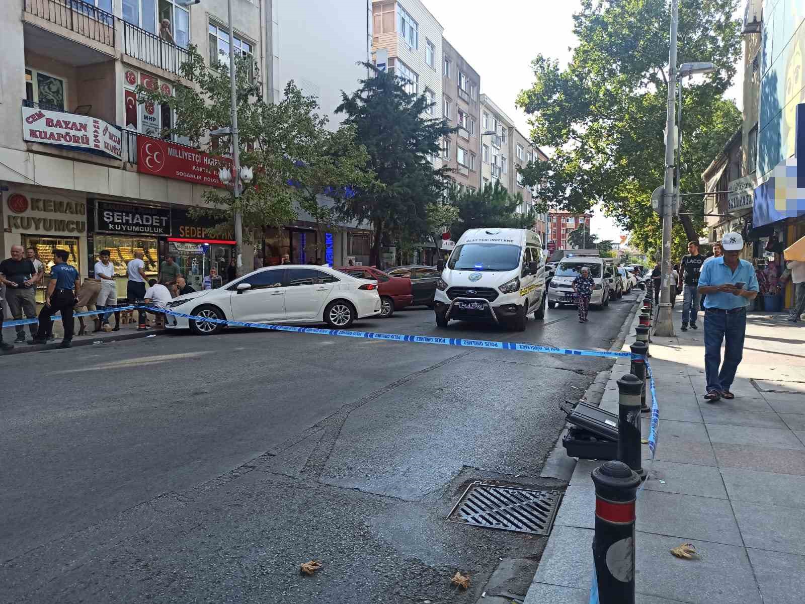 Kartal’da cadde ortasında silahlı saldırı: 1 yaralı
