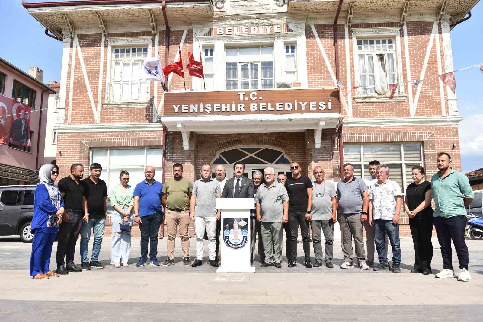 Bursa’da belediye meclis üyesine silahlı saldırı
