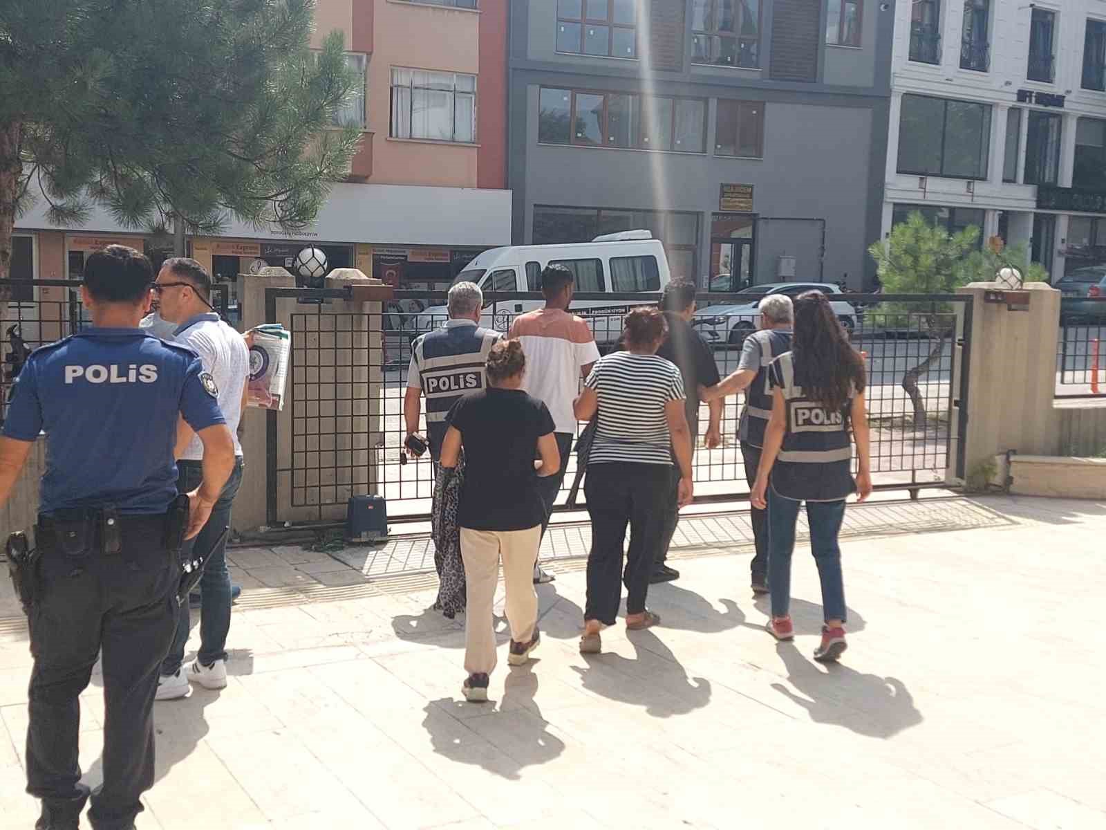 Afyonkarahisar ve Isparta’da hırsızlık yapan şüpheliler Burdur’da yakalandı
