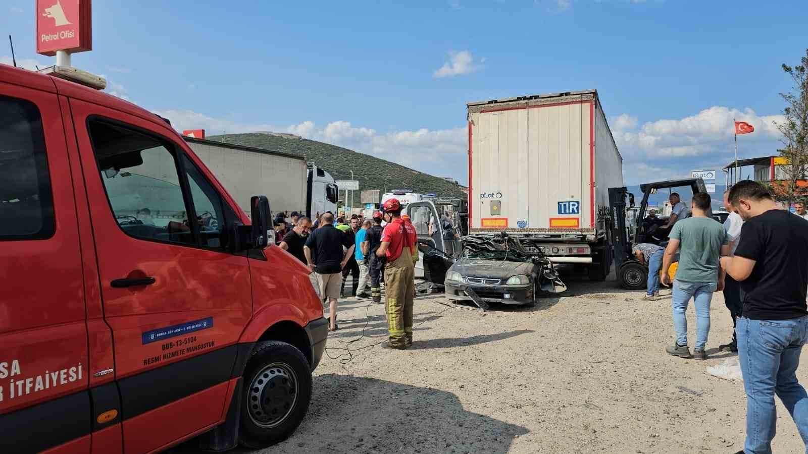 2 kişinin öldüğü feci kaza kamerada
