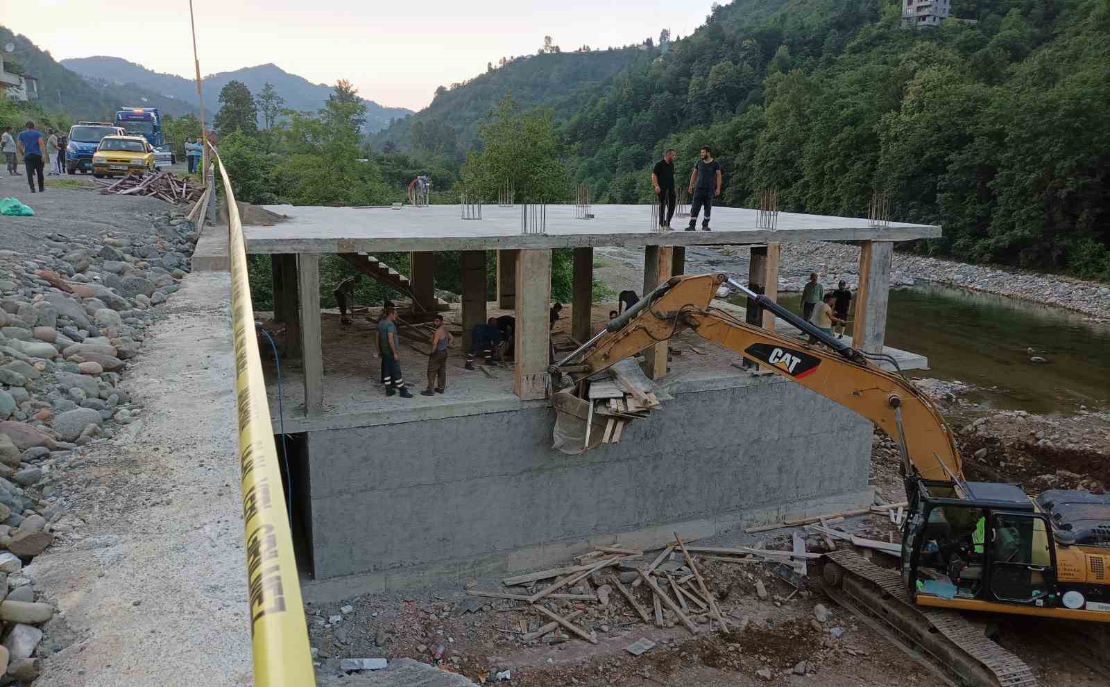 Giresun’da dere yatağına yapılan o inşaata yıkım kararı jet hızıyla uygulandı
