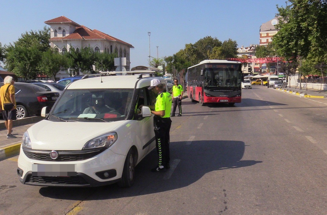 (Özel) Bandırma’da trafik denetimleri hız kazandı
