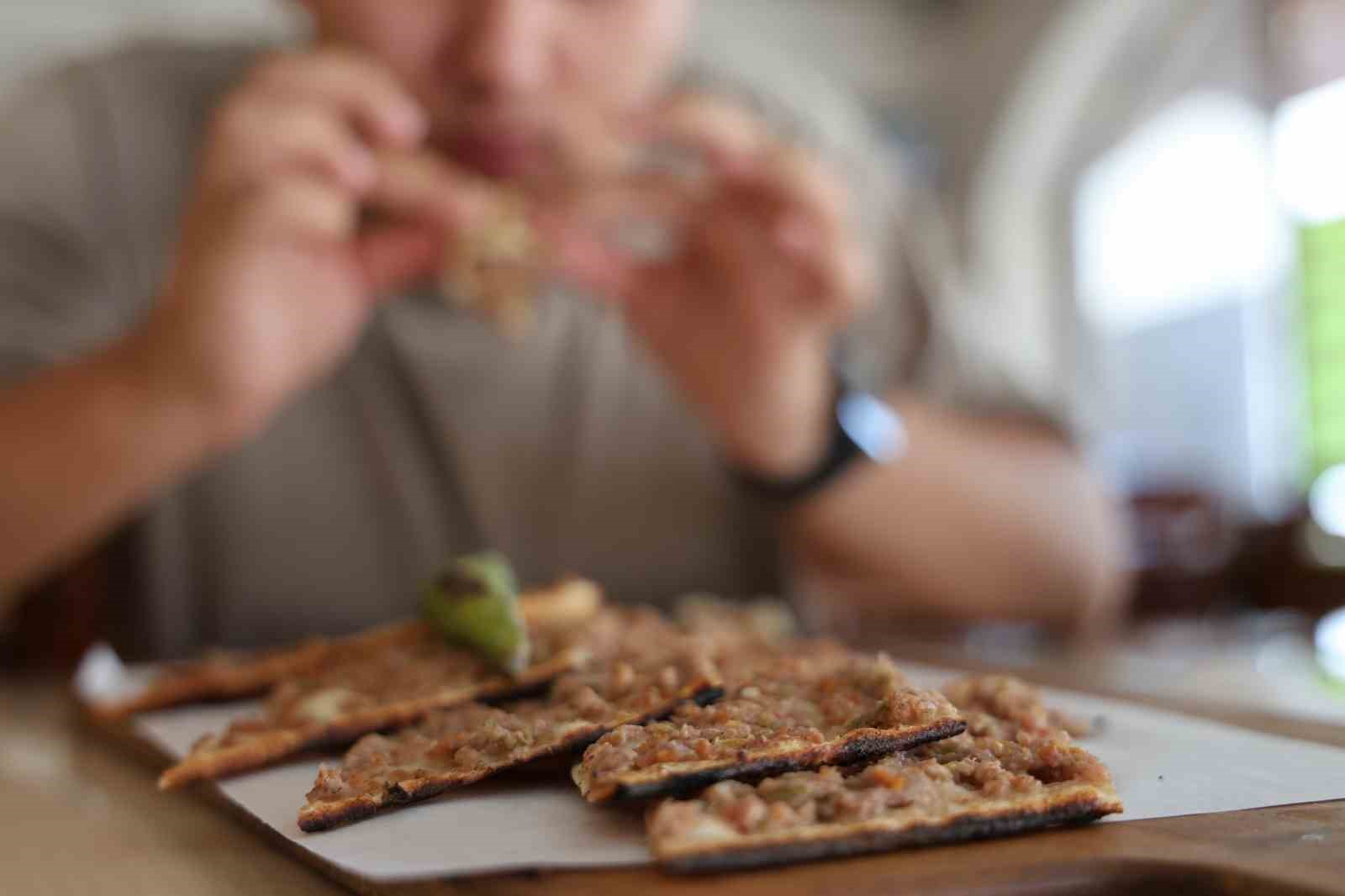 800 yıllık vazgeçilmez lezzet: Etliekmek
