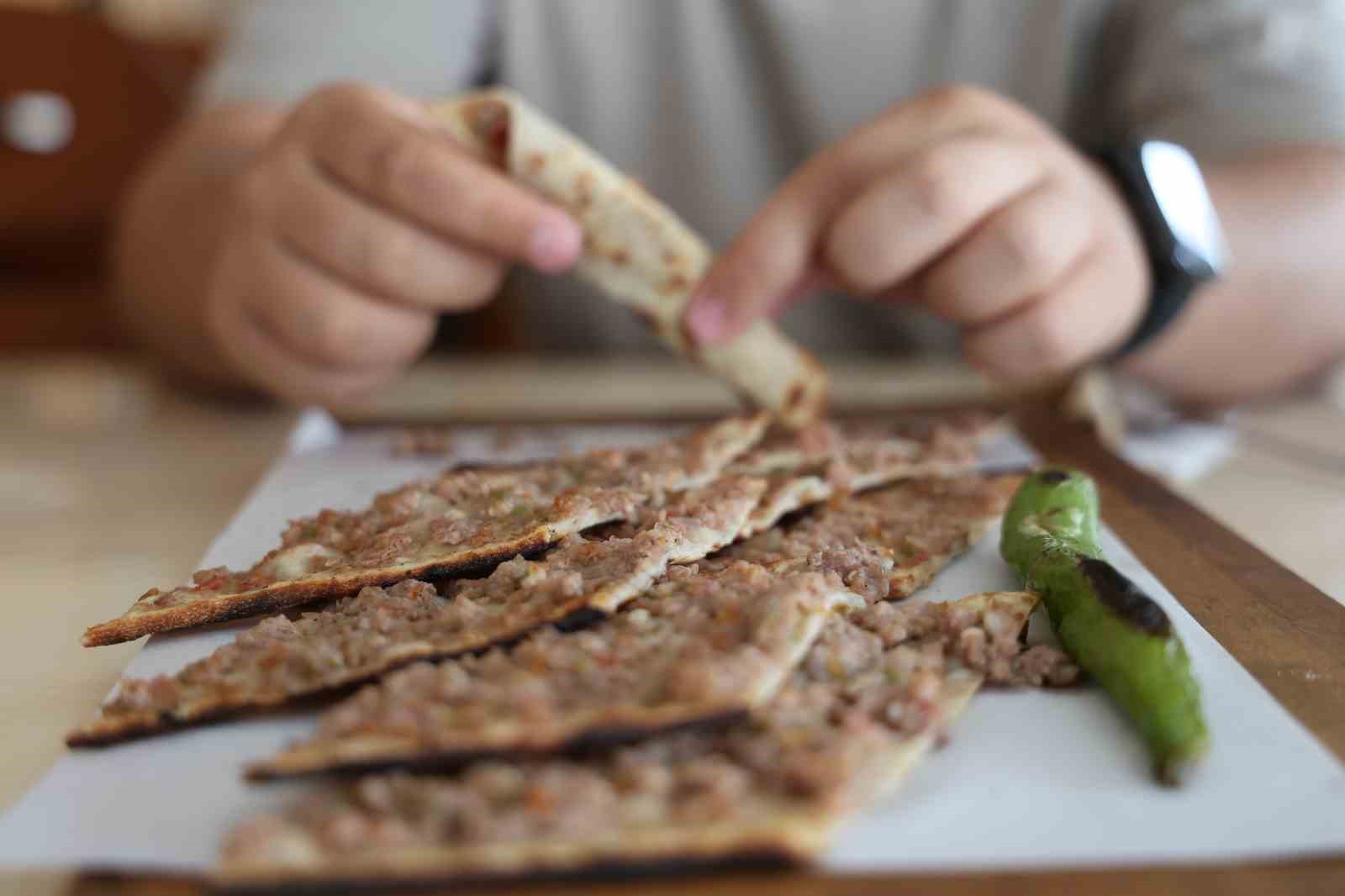 800 yıllık vazgeçilmez lezzet: Etliekmek
