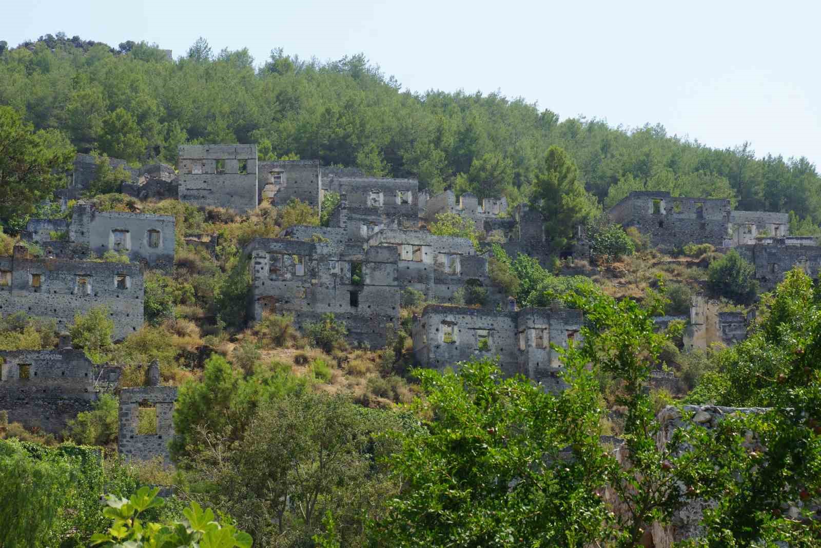 Hayalet Köy, tarihin kalbinde atmaya devam ediyor
