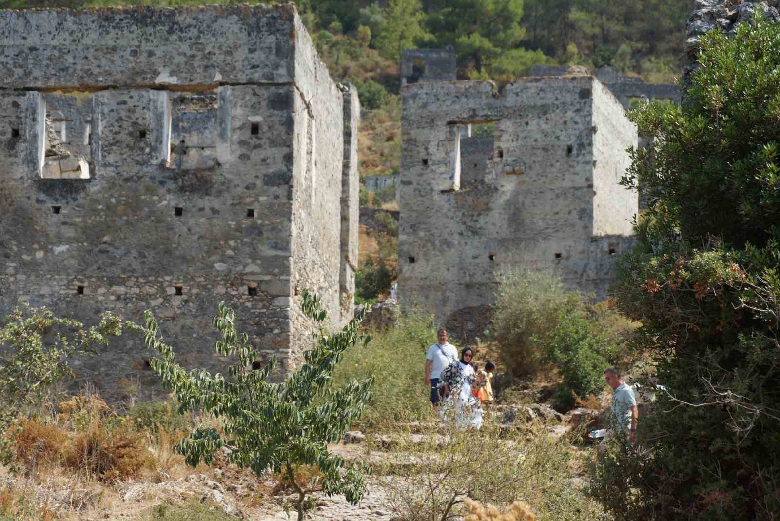 Hayalet Köy, tarihin kalbinde atmaya devam ediyor
