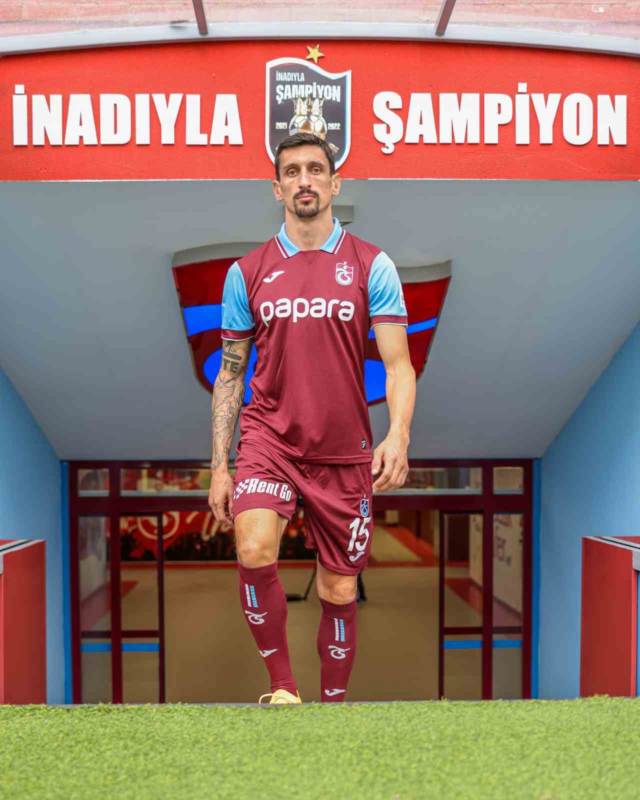 Trabzonspor, Stefan Savic ile 3 yıllık sözleşme imzaladı
