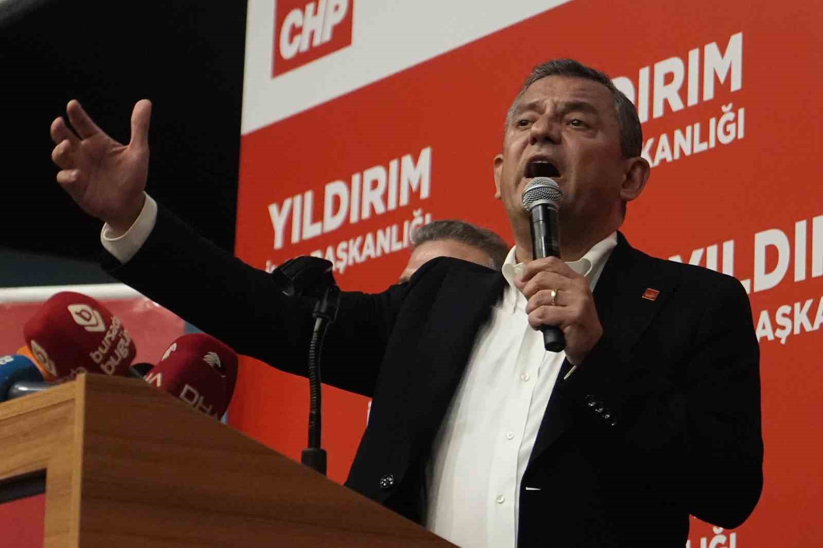 CHP Genel Başkanı Özel: “Anketlerde en az 4.5 puan öndeyiz”
