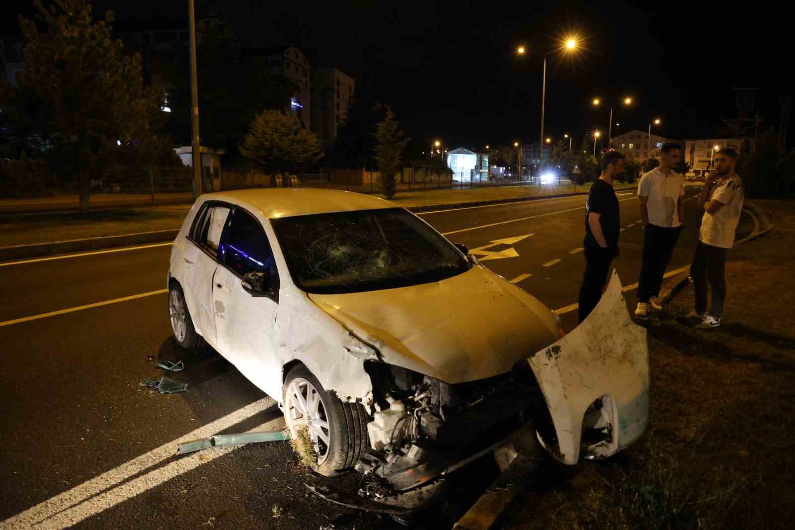 Alkollü sürücü aracı kendisinin kullanmadığını söyledi, kamera kayıtlarını izleyince ikna oldu
