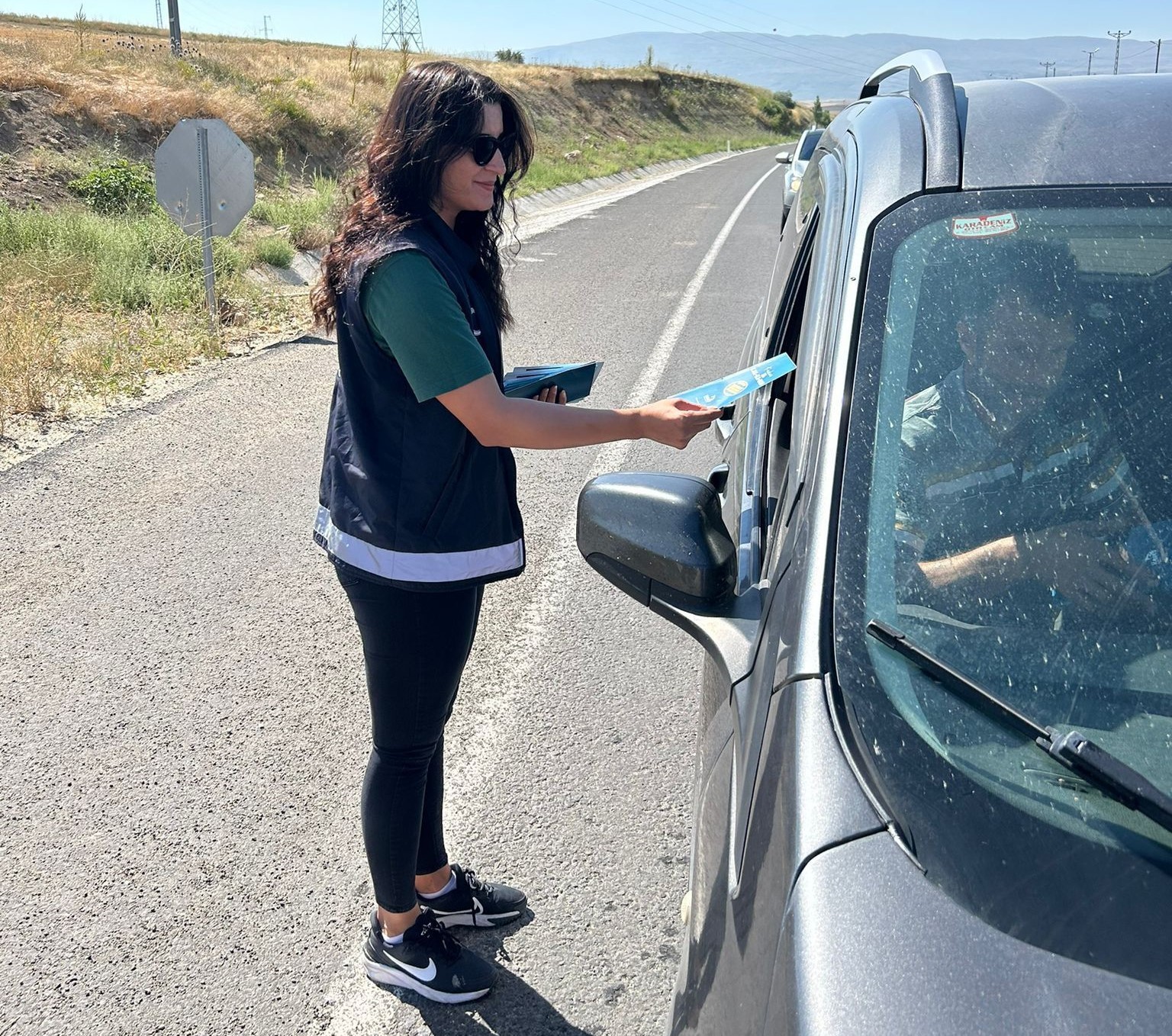 Hınıs polisinden vatandaşa broşürlü uyarı
