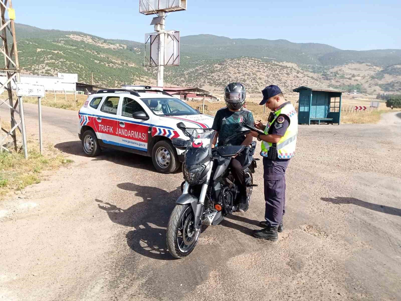 Gaziantep’te 17 motosiklet trafikten men edildi
