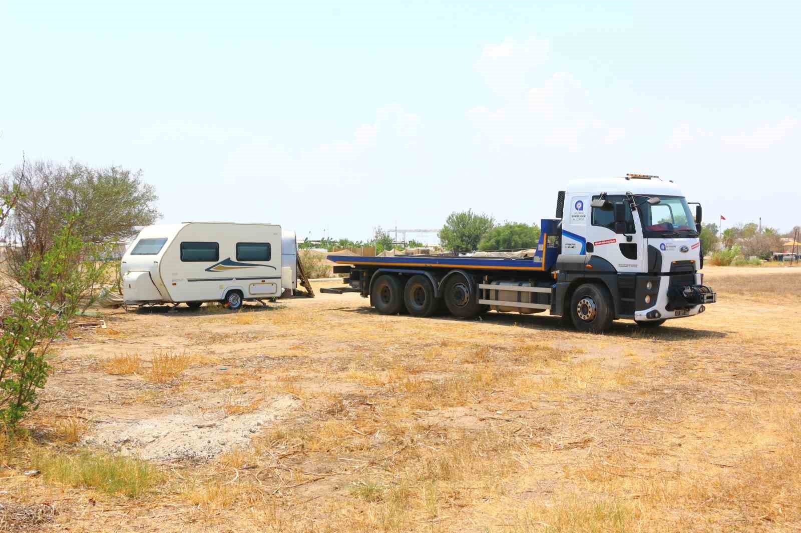 Antalya’da karavan operasyonu
