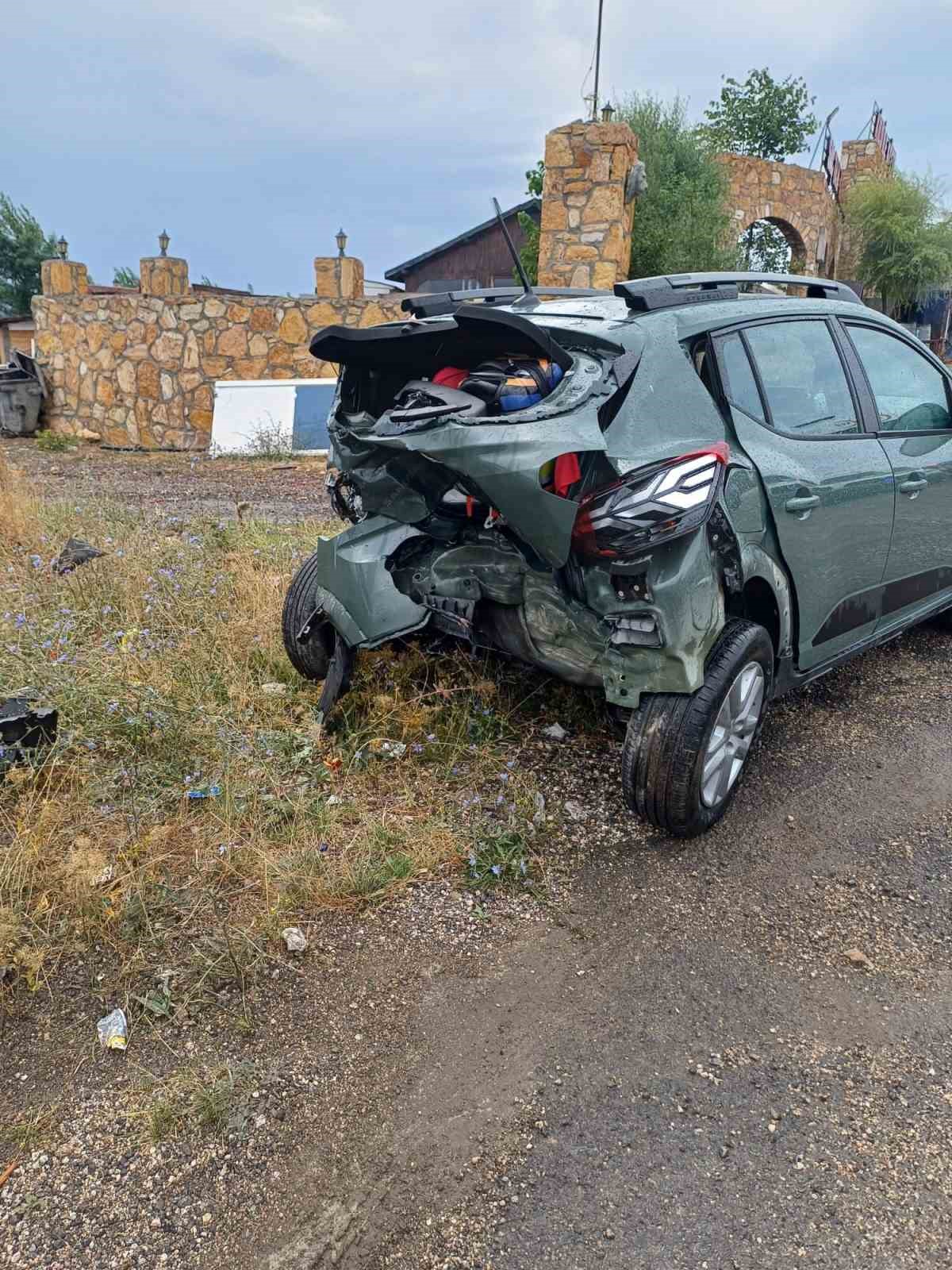 Trafik kazalarında 4’ü çocuk 8 kişi yaralandı
