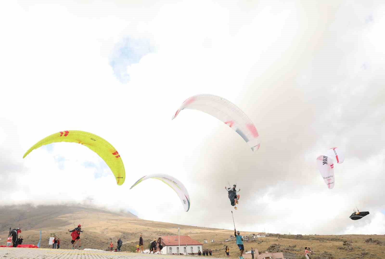 Hike And Fly Anatolia Türkiye’de ilk kez Aksaray’da başladı
