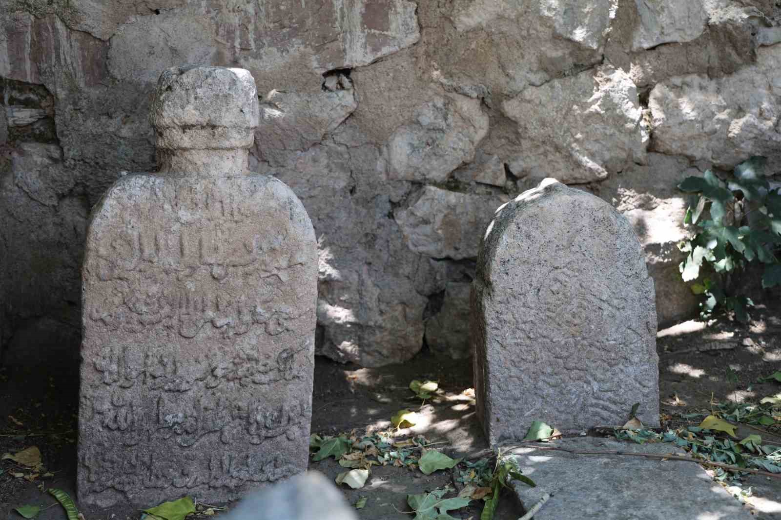 Maden ilçesi 15 tescilli yapısı ile dikkat çekiyor
