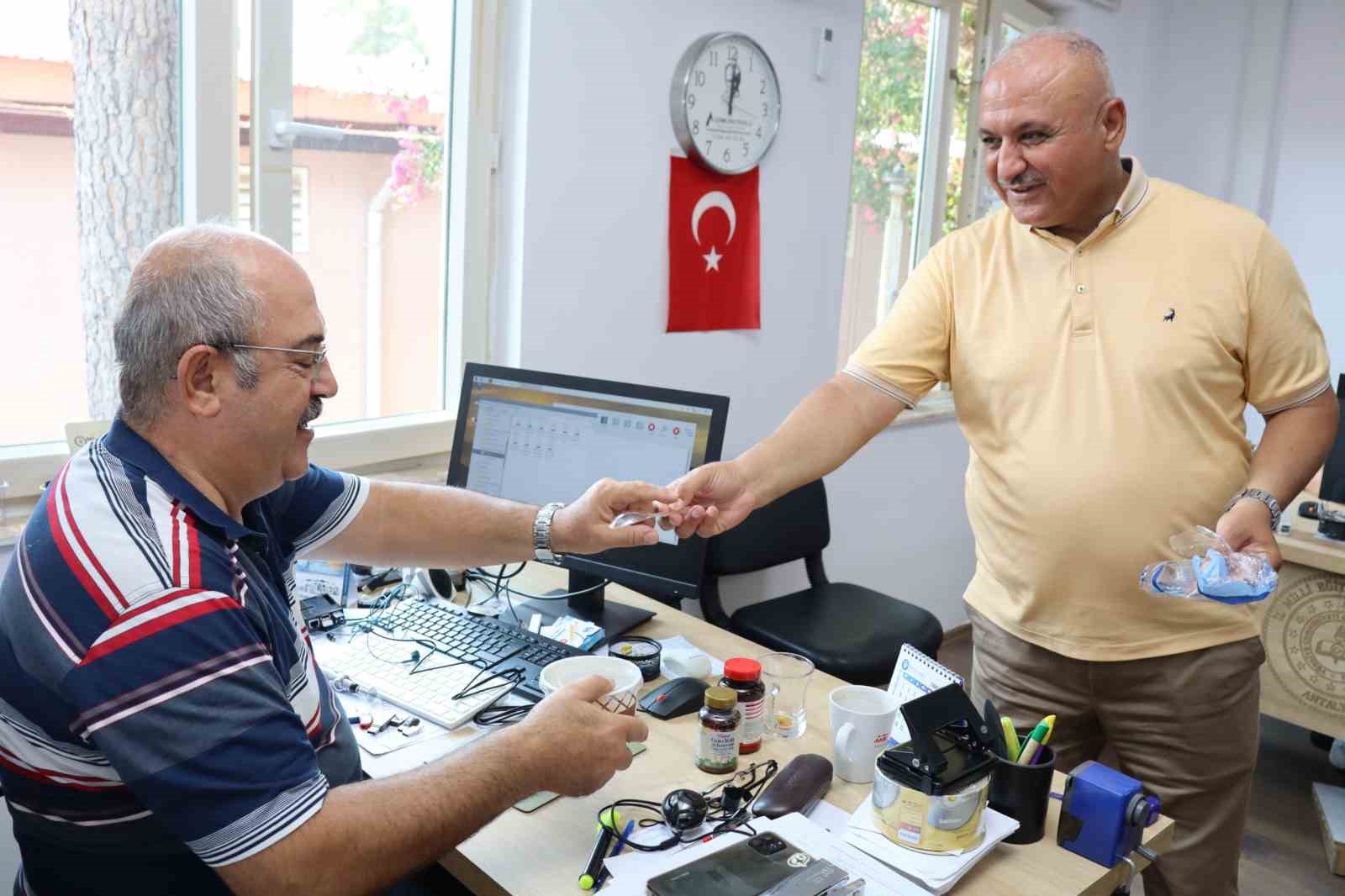 Eğitim Bir Sen’den aşure ikramı
