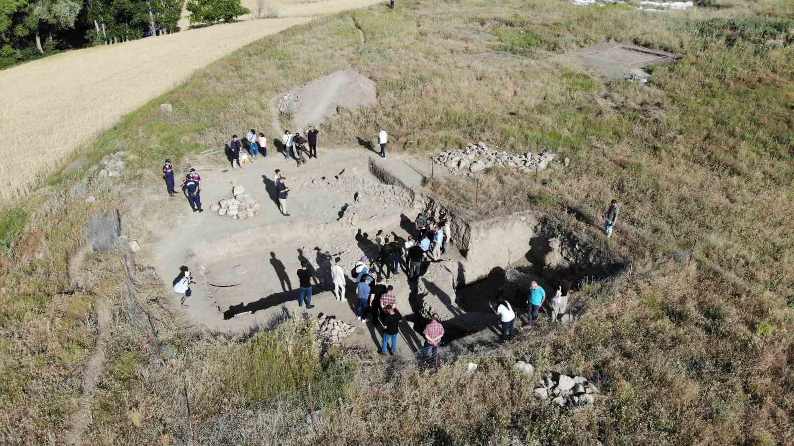 Dünyanın en eski mozaiğinin bulunduğu Uşaklıhöyük’te bu yılki kazı çalışması tamamlandı
