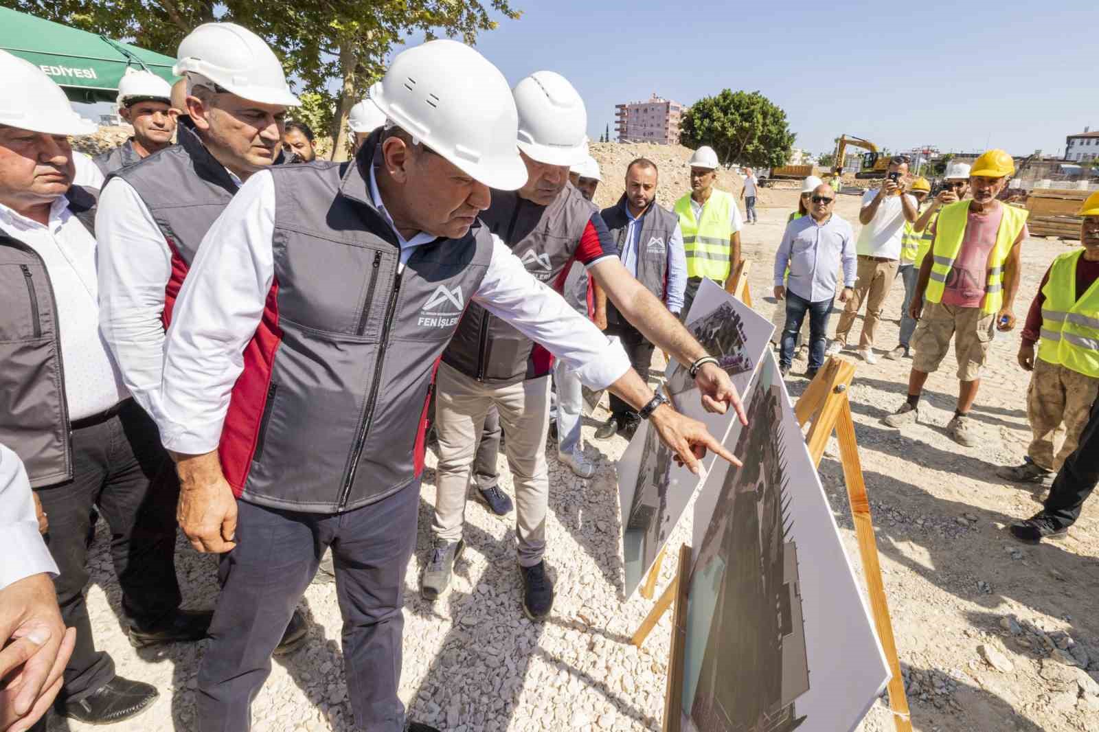 Silifke Sosyal Yaşam Merkezi inşaatı sürüyor
