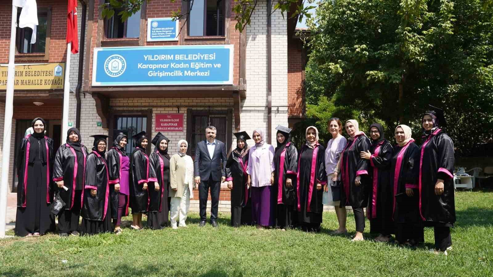 Karapınar Kadın Eğitim ve Girişimcilik Merkezi mezunlarını verdi
