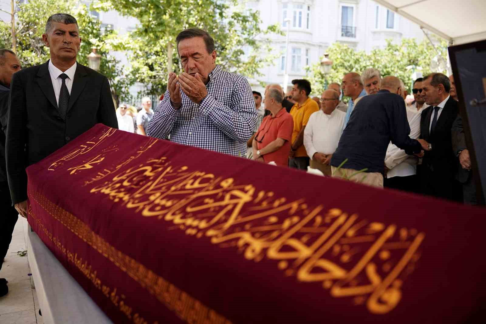 Adnan Polat’ın babası İbrahim Polat son yolculuğuna uğurlandı
