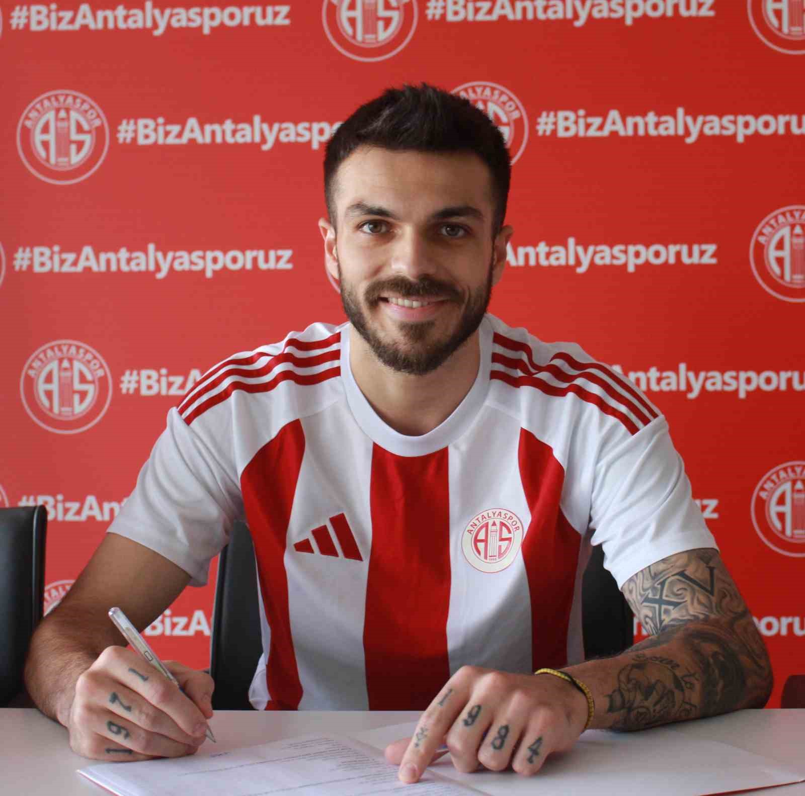 Abdullah Yiğiter Antalyaspor’da
