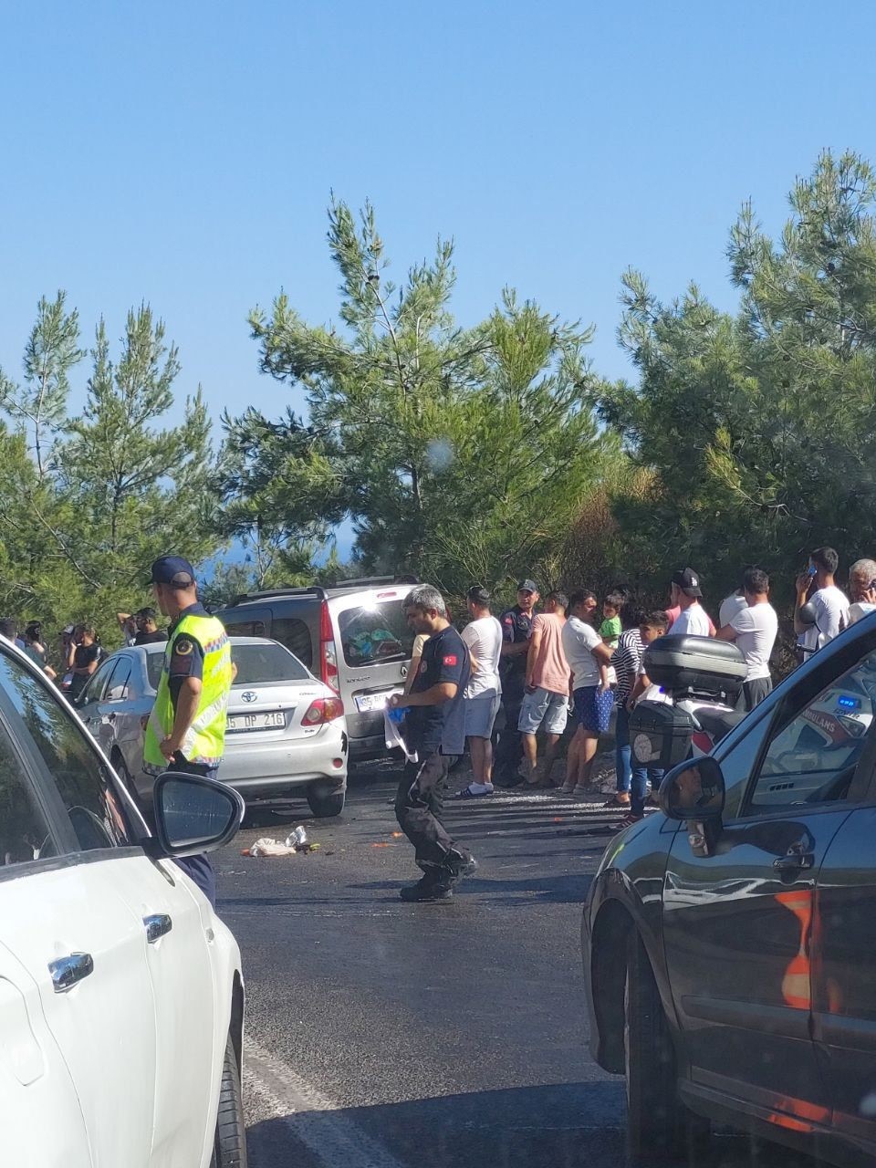 İzmir’de zincirleme kaza: 1 ölü, 6 yaralı
