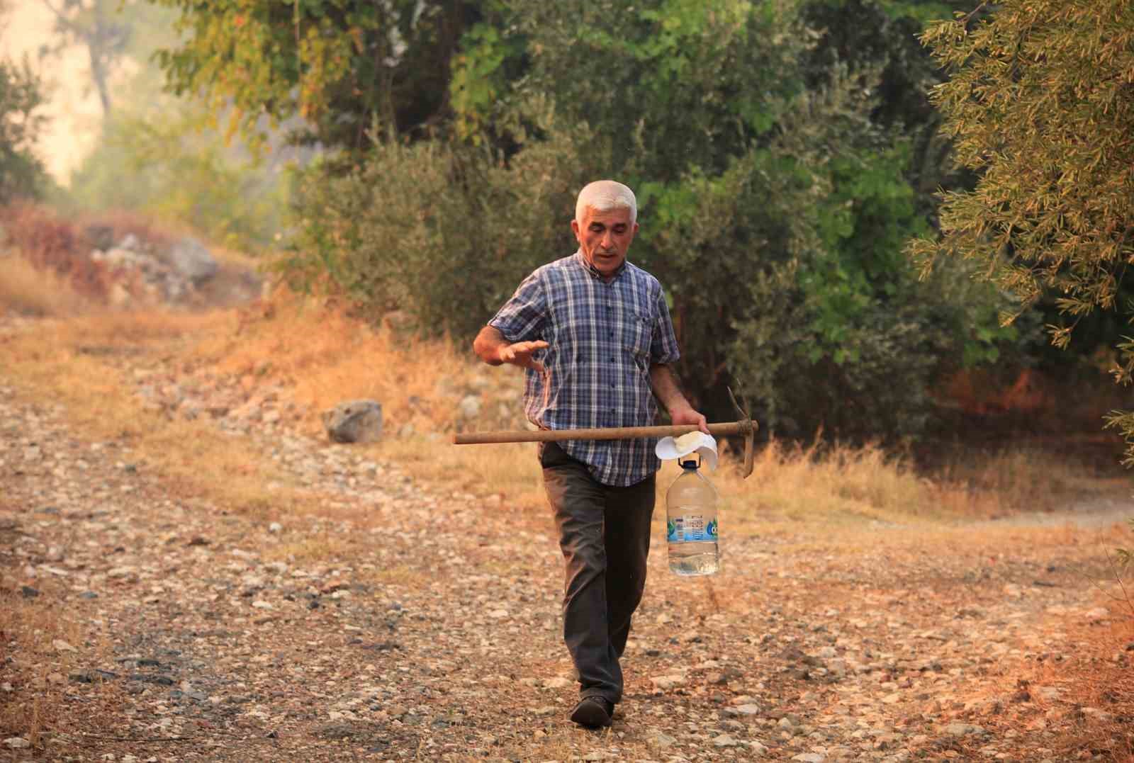 Antalya’daki orman yangınında 7 ev boşaltıldı
