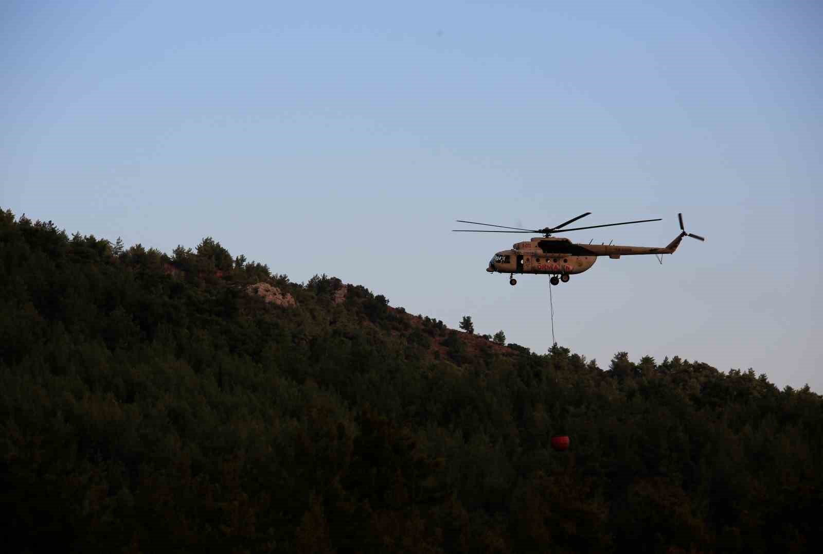 Antalya’daki orman yangınında 7 ev boşaltıldı
