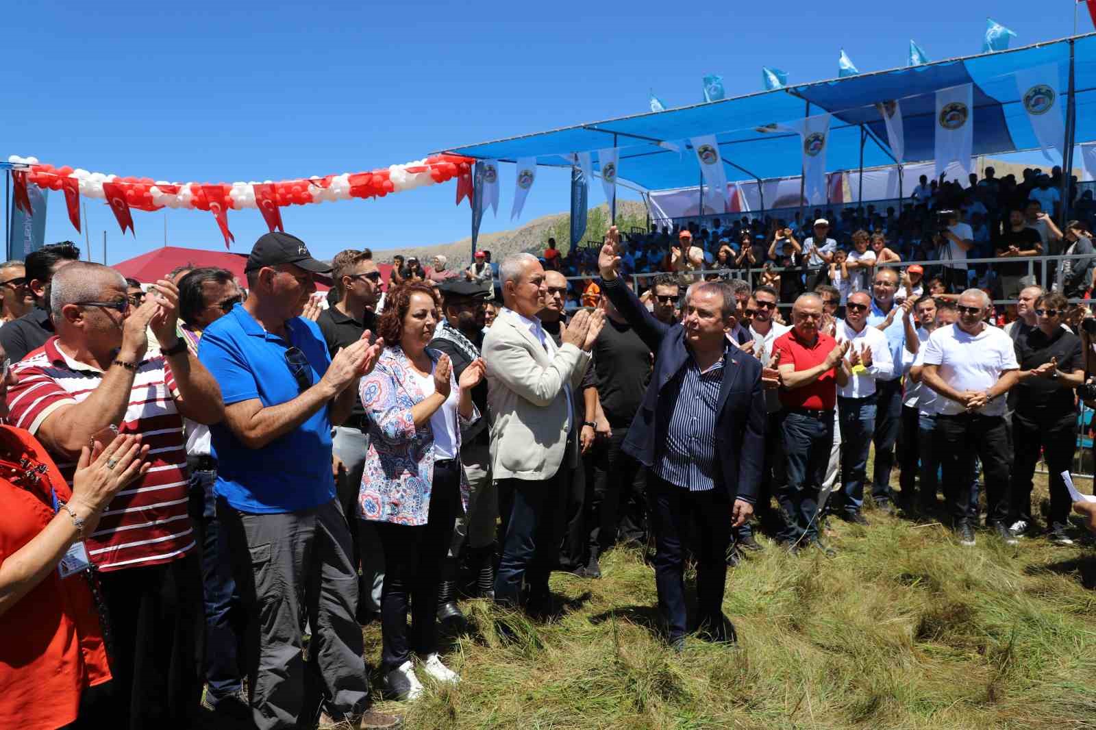 Gökbel’in başpehlivanı Enes Doğan
