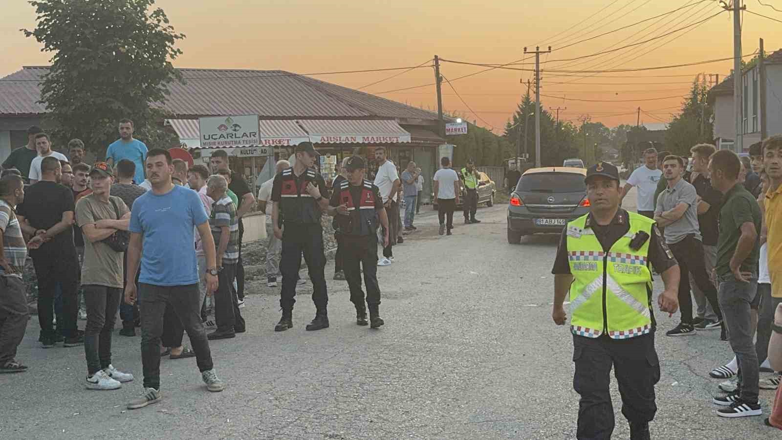 Yolu kapatan köylülerden doğalgaz tepkisi
