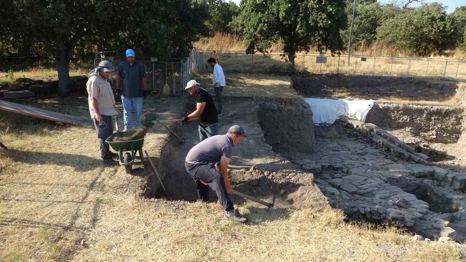 Troya Ören Yeri Kazılarında, Troya Savaşı’nın izleri aranıyor
